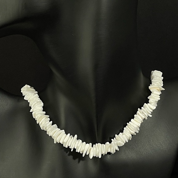 Hawaiian Style Bohemian Vintage Natural Shell Necklace - Picture 8 of 11